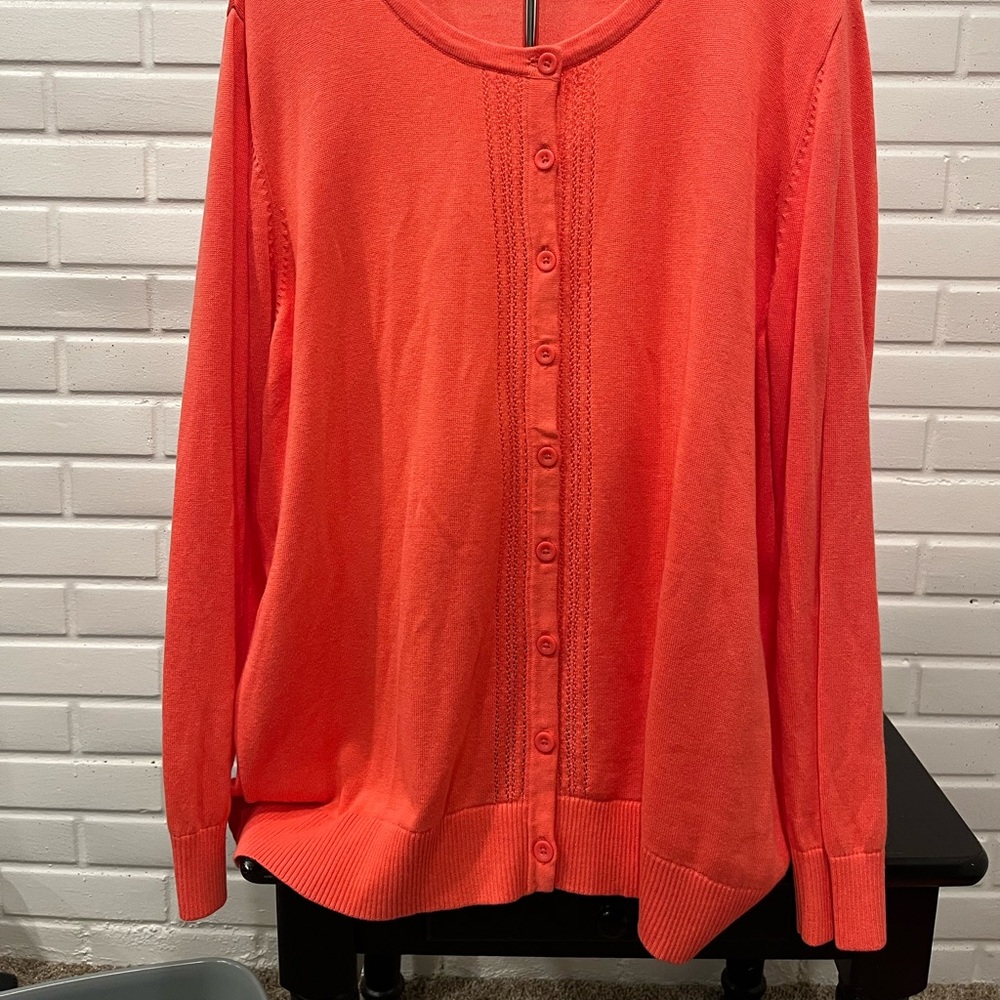 Northcrest Women's Plus Coral Button Cardigan - Picture 2 of 6